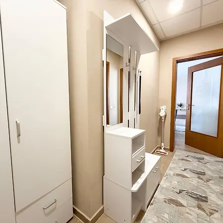 Marina 1st Line *